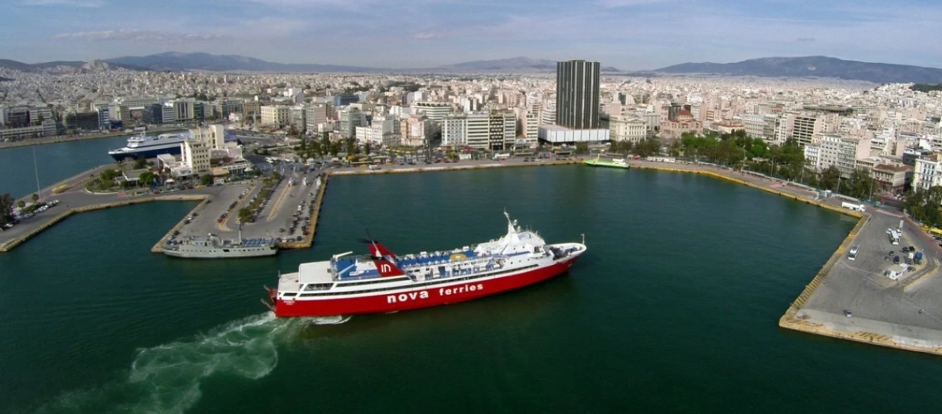Πειραιάς: Νεκρός ανασύρθηκε ηλικιωμένος στο κεντρικό λιμάνι